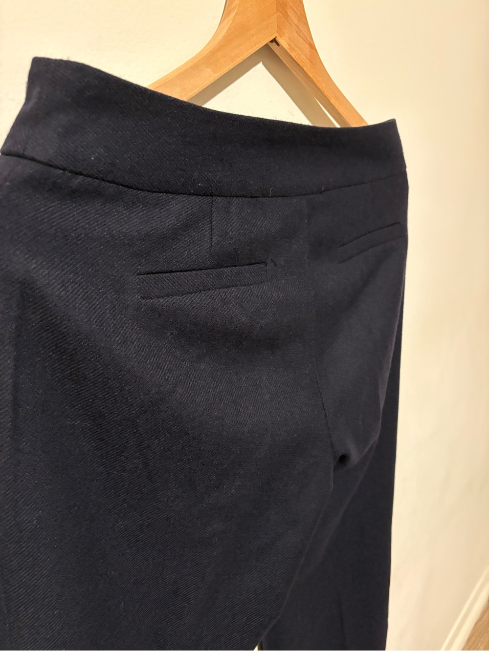 100% Wool Shell JCrew Navy Favorite Fit Pant - Picture 7 of 8